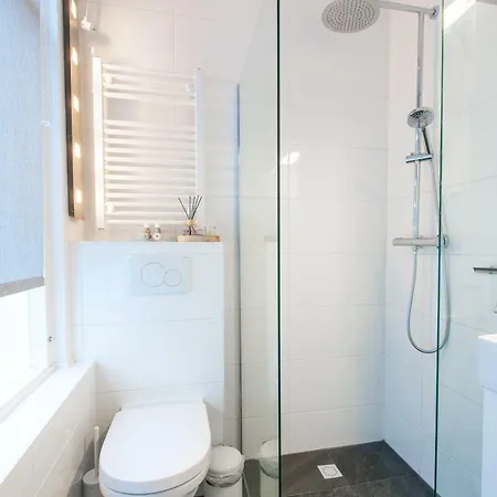 Bluebeach Scheveningen Bed & Breakfast